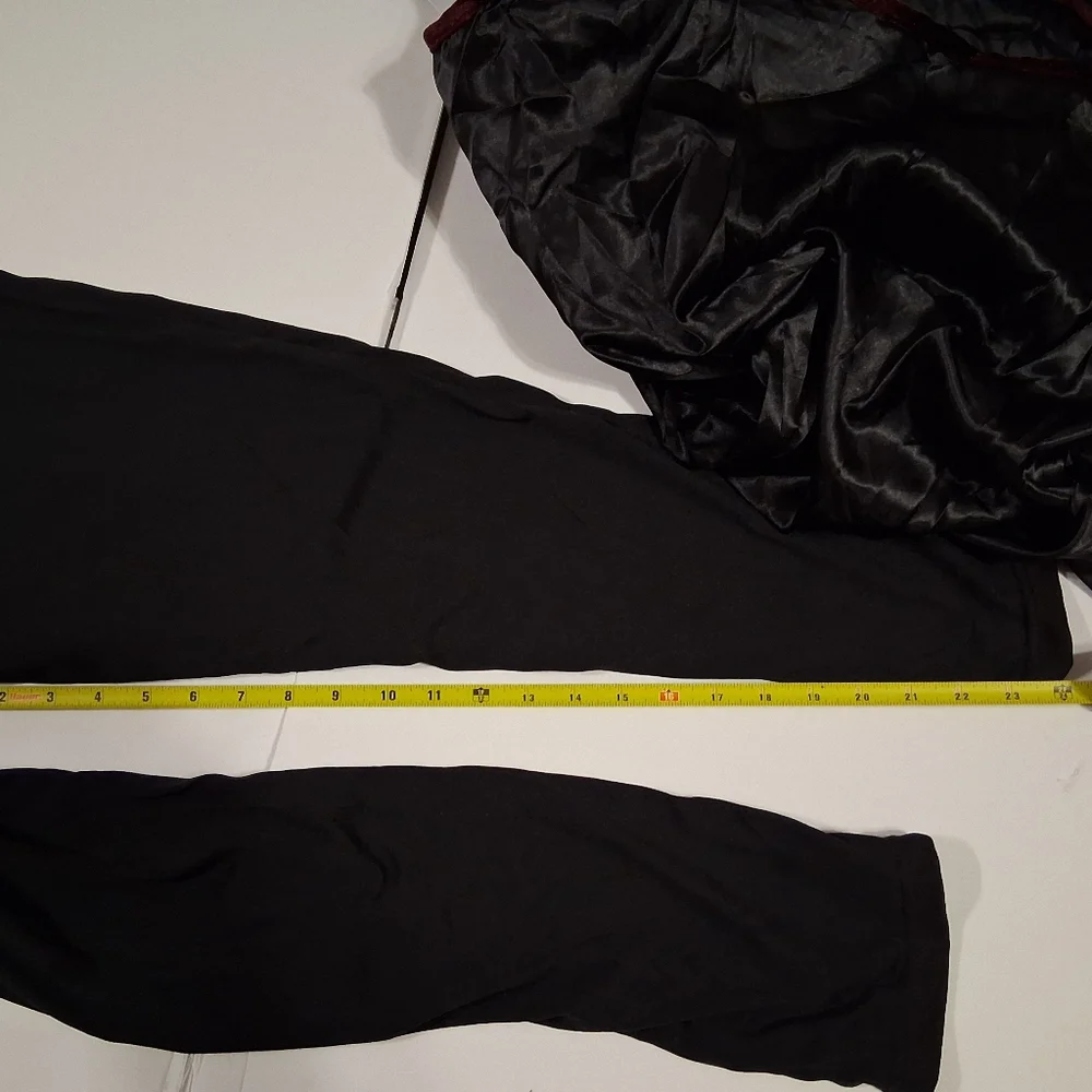 Spirit Child Medium 8-10 Deluke Vampire Halloween Costume - Picture 8 of 16